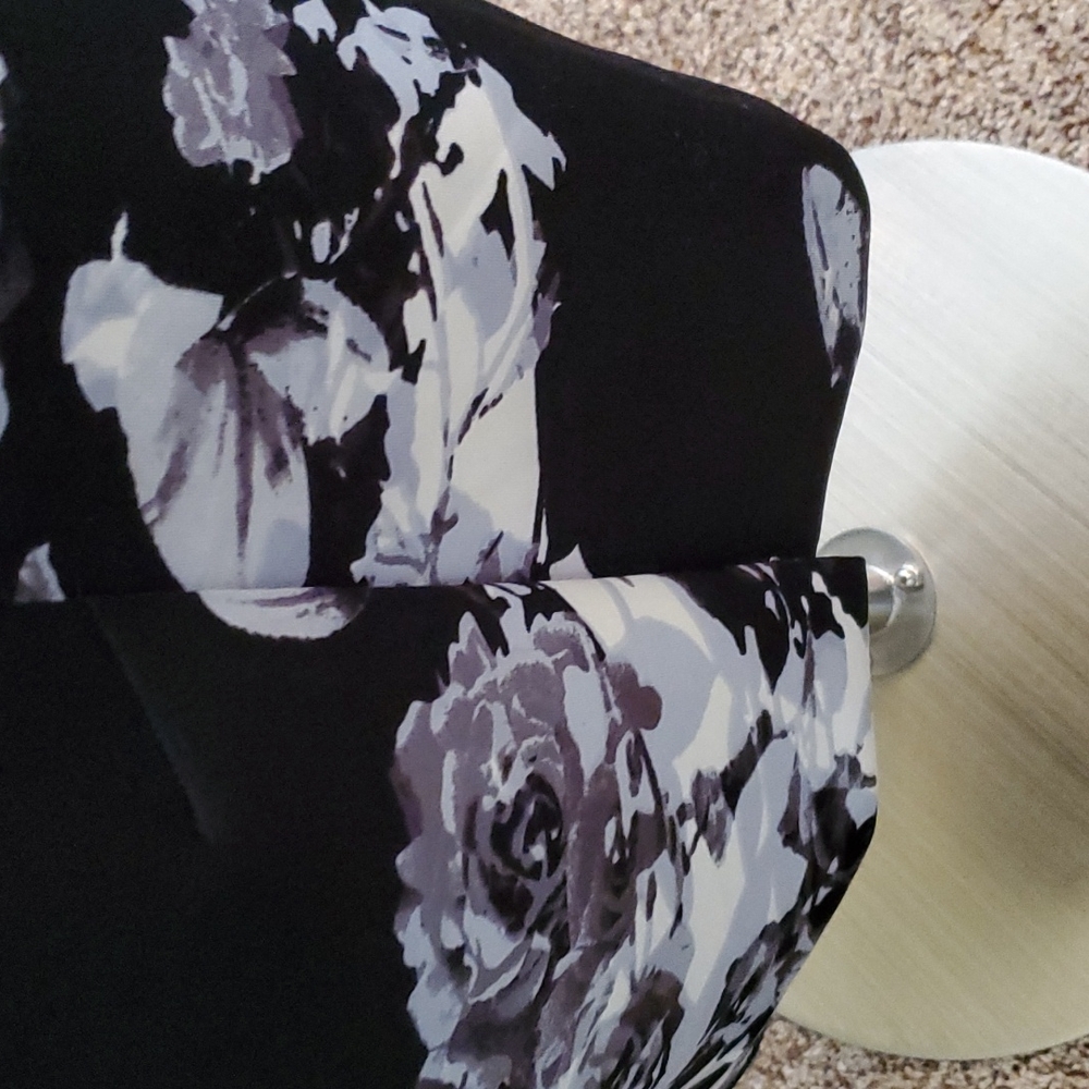SLNY black and white midi dress - Picture 4 of 5